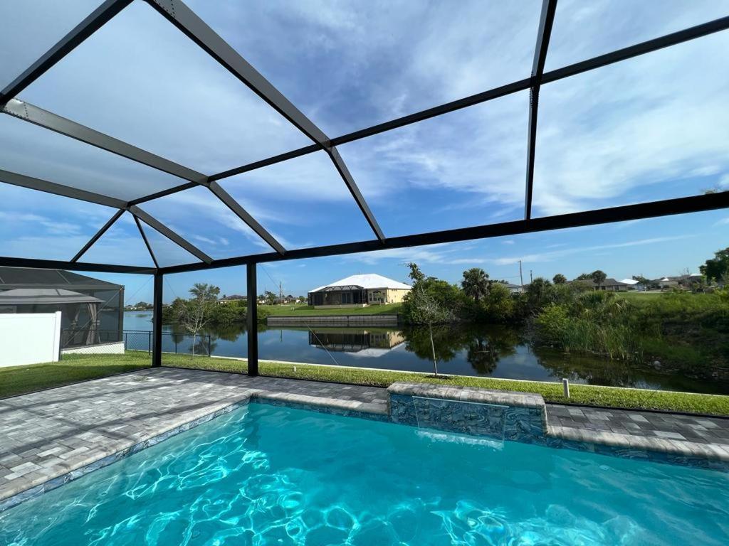 Newly Built Villa Ballerina With Heated Pool And Incredible View Into Beautiful Arrowheadcanal Кейп-Корал Екстер'єр фото